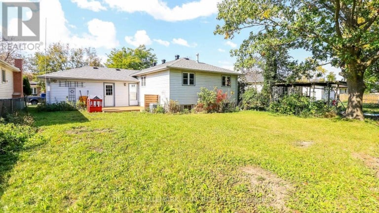 9 BRONTE CRESCENT, Barrie (Letitia Heights), Ontario, L4N5B8