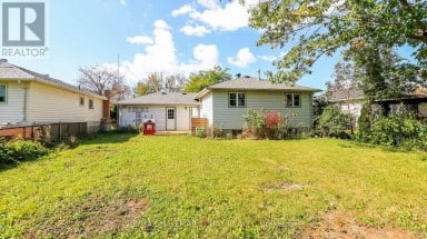 9 BRONTE CRESCENT Barrie (Letitia Heights) Ontario photo 8