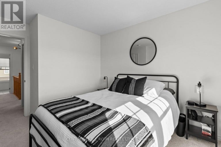 32 SANDHILL CRANE DRIVE, Wasaga Beach, Ontario, L9Z0J6