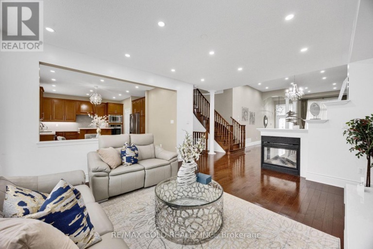 120 WATSONBROOK DRIVE, Brampton (Sandringham-Wellington), Ontario, L6R0R4