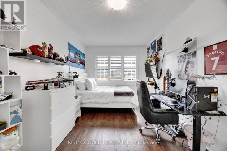 120 WATSONBROOK DRIVE, Brampton (Sandringham-Wellington), Ontario, L6R0R4
