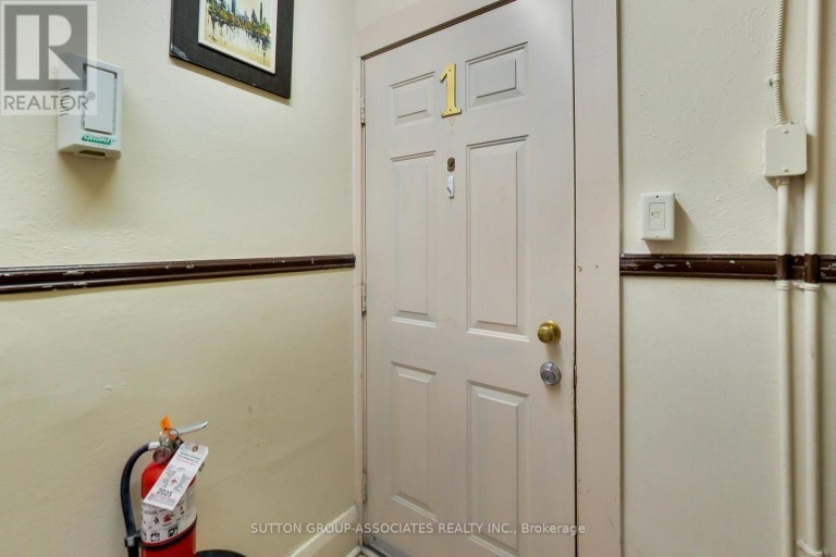 1181-1183 ST CLAIR AVENUE W, Toronto (Corso Italia-Davenport), Ontario, M6E1B5
