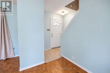 40 - 825 DUNDALK DRIVE London South (South Q) Ontario photo 12