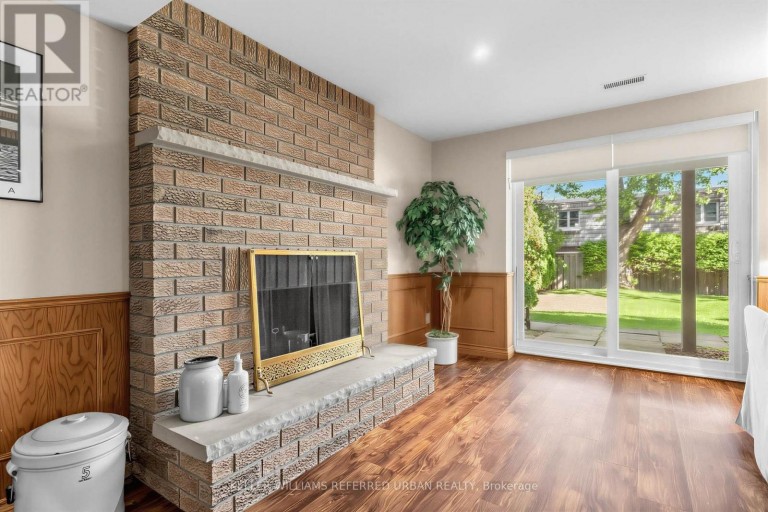 124 ABBEYWOOD TRAIL, Toronto (Banbury-Don Mills), Ontario, M3B3B5