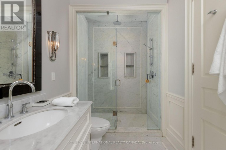 29 EDGEHILL ROAD, Toronto (Edenbridge-Humber Valley), Ontario, M9A4N1