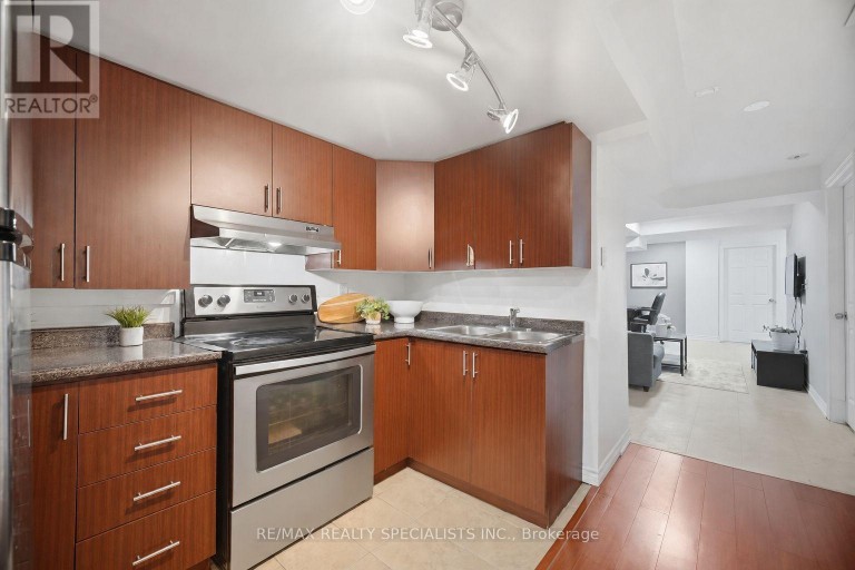 30 PASSFIELD TRAIL, Brampton (Bram East), Ontario, L6P1T8