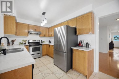 30 PASSFIELD TRAIL Brampton (Bram East) Ontario photo 6