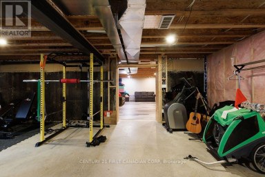 1010 DEARNESS DRIVE London South (South Y) Ontario photo 25