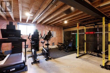 1010 DEARNESS DRIVE London South (South Y) Ontario photo 26