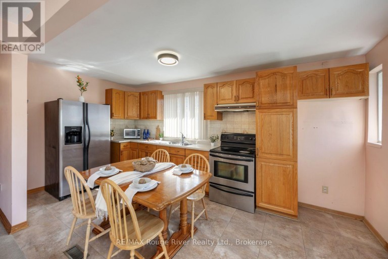 287 GUELPH STREET, Oshawa (Donevan), Ontario, L1H6J3