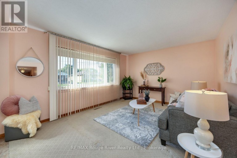 287 GUELPH STREET, Oshawa (Donevan), Ontario, L1H6J3
