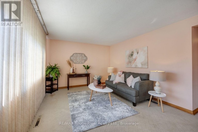 287 GUELPH STREET, Oshawa (Donevan), Ontario, L1H6J3
