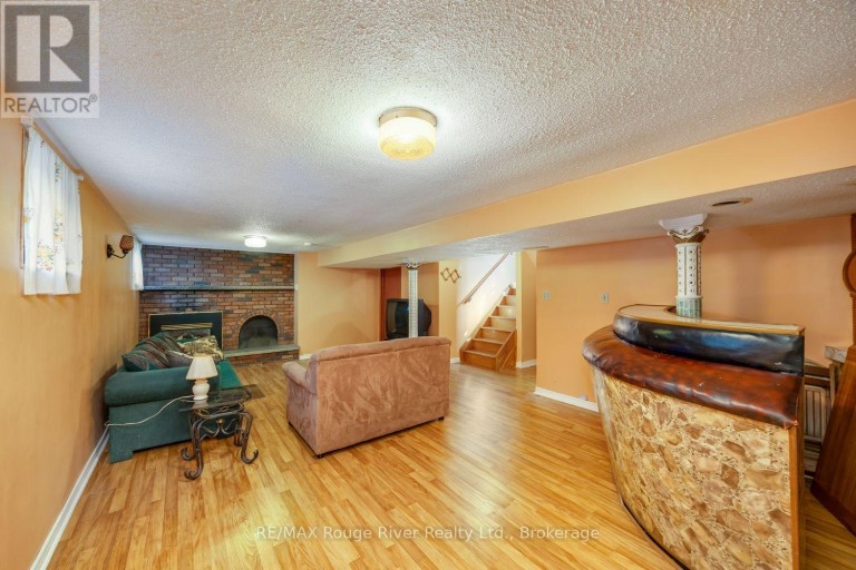 287 GUELPH STREET, Oshawa (Donevan), Ontario, L1H6J3