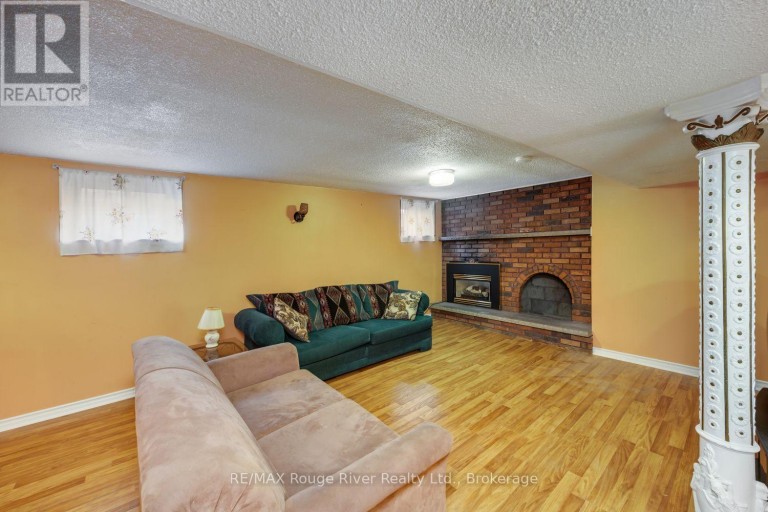 287 GUELPH STREET, Oshawa (Donevan), Ontario, L1H6J3