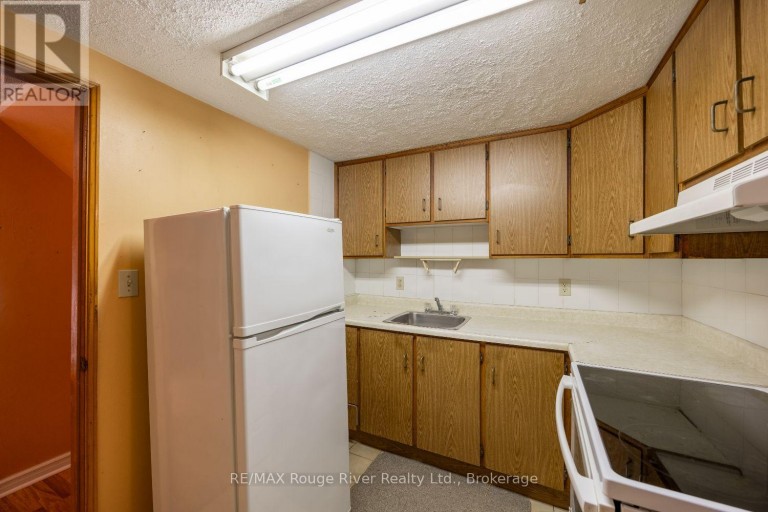 287 GUELPH STREET, Oshawa (Donevan), Ontario, L1H6J3