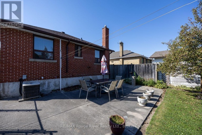 287 GUELPH STREET, Oshawa (Donevan), Ontario, L1H6J3
