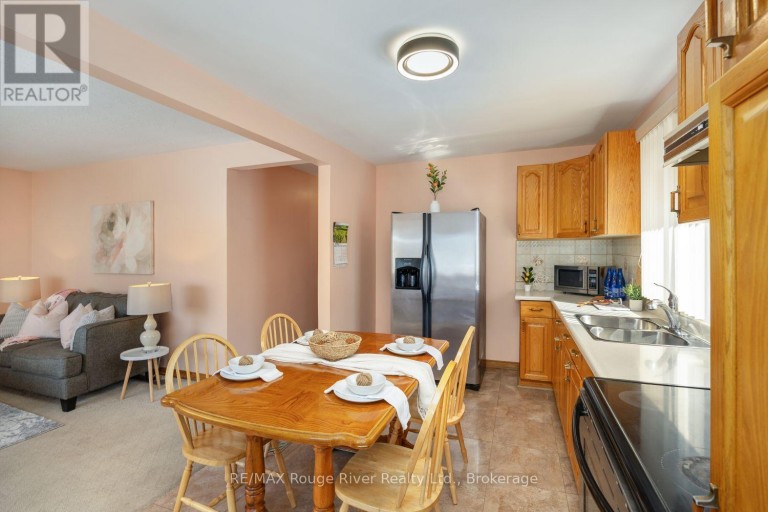 287 GUELPH STREET, Oshawa (Donevan), Ontario, L1H6J3