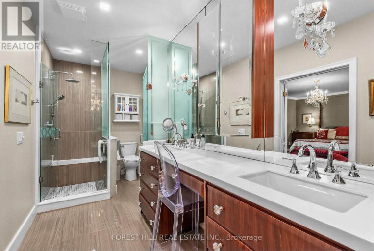 4 ABRAMS PLACE, Toronto (St. Andrew-Windfields), Ontario, M2L1W8