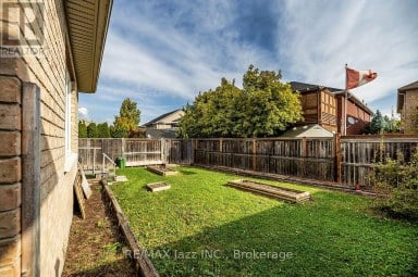 10 MILNER COURT Kawartha Lakes (Lindsay) Ontario photo 26