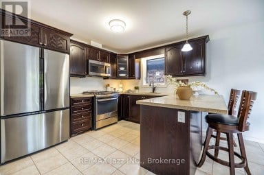 10 MILNER COURT Kawartha Lakes (Lindsay) Ontario photo 7