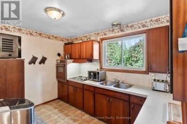 546 BURWASH STREET Cobourg Ontario photo 6