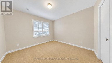 35 FLORENS AVENUE Toronto (Clairlea-Birchmount) Ontario photo 11