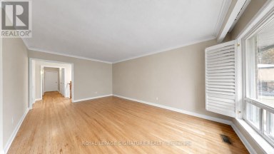 35 FLORENS AVENUE Toronto (Clairlea-Birchmount) Ontario photo 16