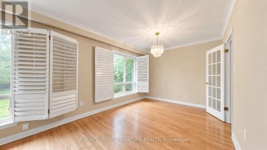 35 FLORENS AVENUE Toronto (Clairlea-Birchmount) Ontario photo 22
