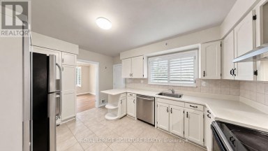 35 FLORENS AVENUE Toronto (Clairlea-Birchmount) Ontario photo 27