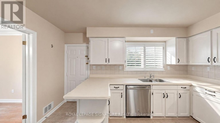 35 FLORENS AVENUE, Toronto (Clairlea-Birchmount), Ontario, M1L1R7