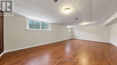35 FLORENS AVENUE Toronto (Clairlea-Birchmount) Ontario photo 7