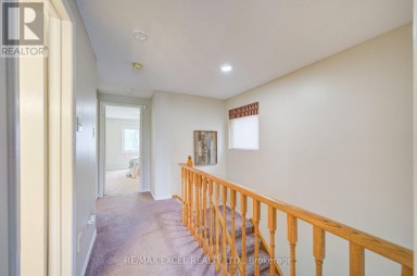 563 TARA HILL CIRCLE Aurora (Aurora Village) Ontario photo 24