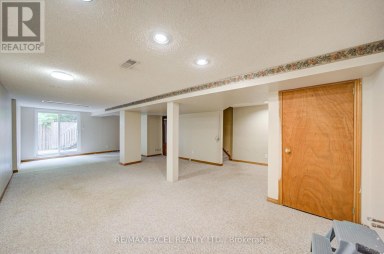563 TARA HILL CIRCLE Aurora (Aurora Village) Ontario photo 39