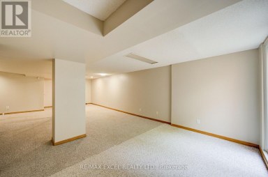 563 TARA HILL CIRCLE Aurora (Aurora Village) Ontario photo 40