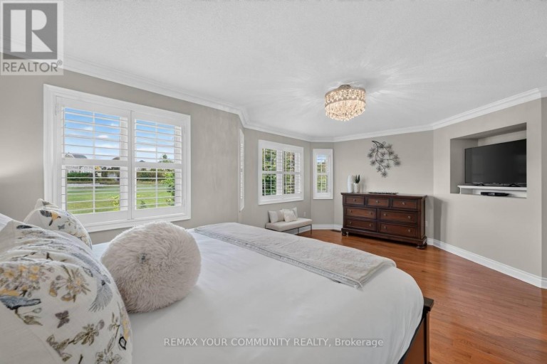 38 DIMARINO DRIVE, Vaughan (Patterson), Ontario, L6A0E8