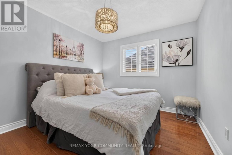 38 DIMARINO DRIVE, Vaughan (Patterson), Ontario, L6A0E8