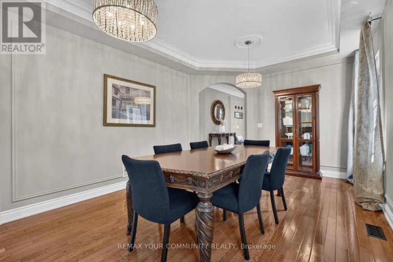 38 DIMARINO DRIVE, Vaughan (Patterson), Ontario, L6A0E8
