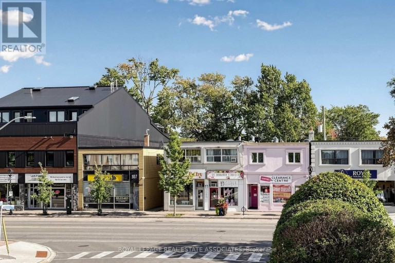 298 LAKESHORE ROAD E, Mississauga (Port Credit), Ontario, L5G1H2