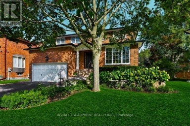 126 WANITA ROAD Mississauga (Port Credit) Ontario photo 1
