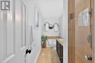 126 WANITA ROAD Mississauga (Port Credit) Ontario photo 21