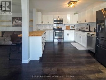 107 PARK STREET Tay (Victoria Harbour) Ontario photo 41