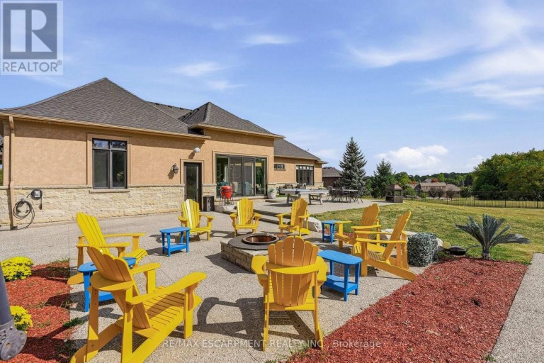 47 TEWS LANE, Hamilton (Greensville), Ontario, L9H7N4