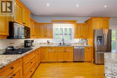 170 PROSPECT Street Port Dover Ontario photo 13