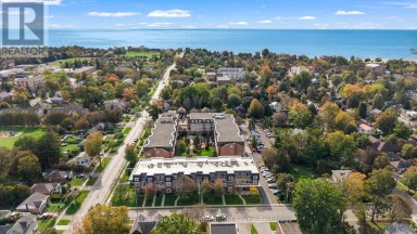 425 - 240 CHAPEL STREET Cobourg Ontario photo 1