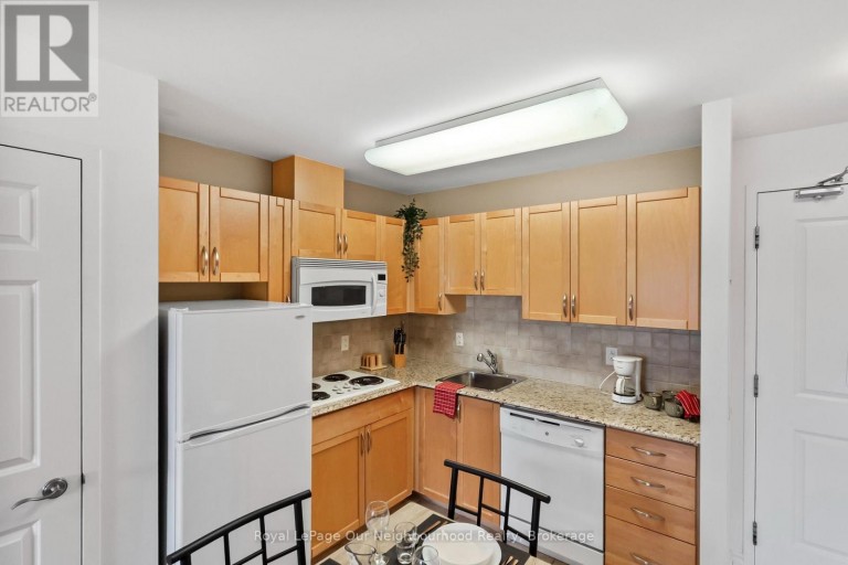 425 - 240 CHAPEL STREET, Cobourg, Ontario, K9A0E3