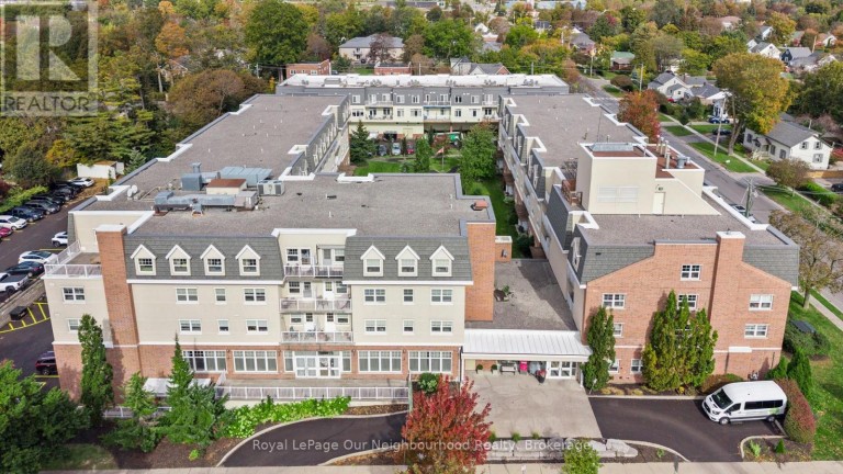 425 - 240 CHAPEL STREET, Cobourg, Ontario, K9A0E3