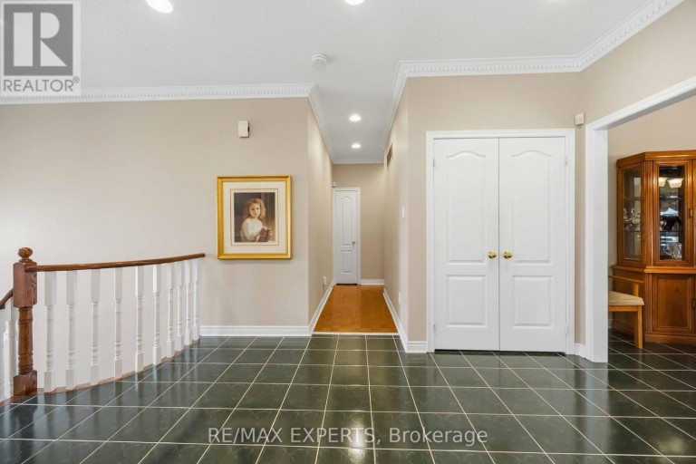 93 VELMAR DRIVE, Vaughan (East Woodbridge), Ontario, L4L8W4