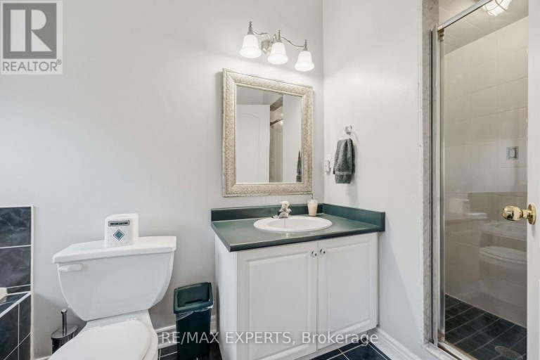 93 VELMAR DRIVE, Vaughan (East Woodbridge), Ontario, L4L8W4