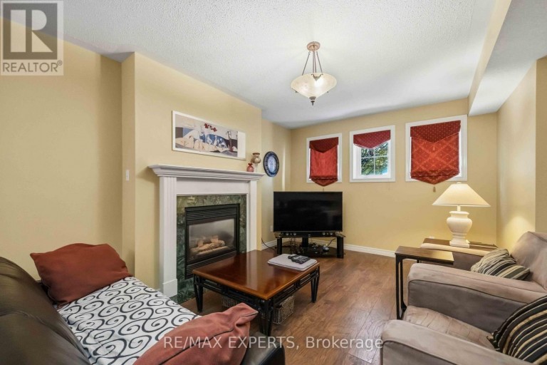 93 VELMAR DRIVE, Vaughan (East Woodbridge), Ontario, L4L8W4
