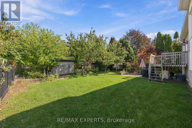93 VELMAR DRIVE, Vaughan (East Woodbridge), Ontario, L4L8W4